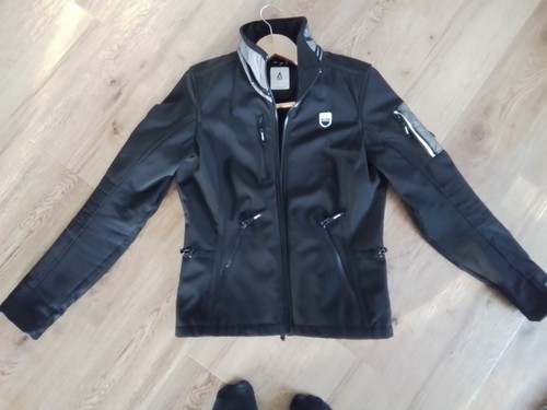 Tailierte schwarze softshell - schwarze,